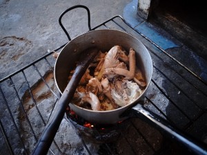 炒めた鶏肉の様子